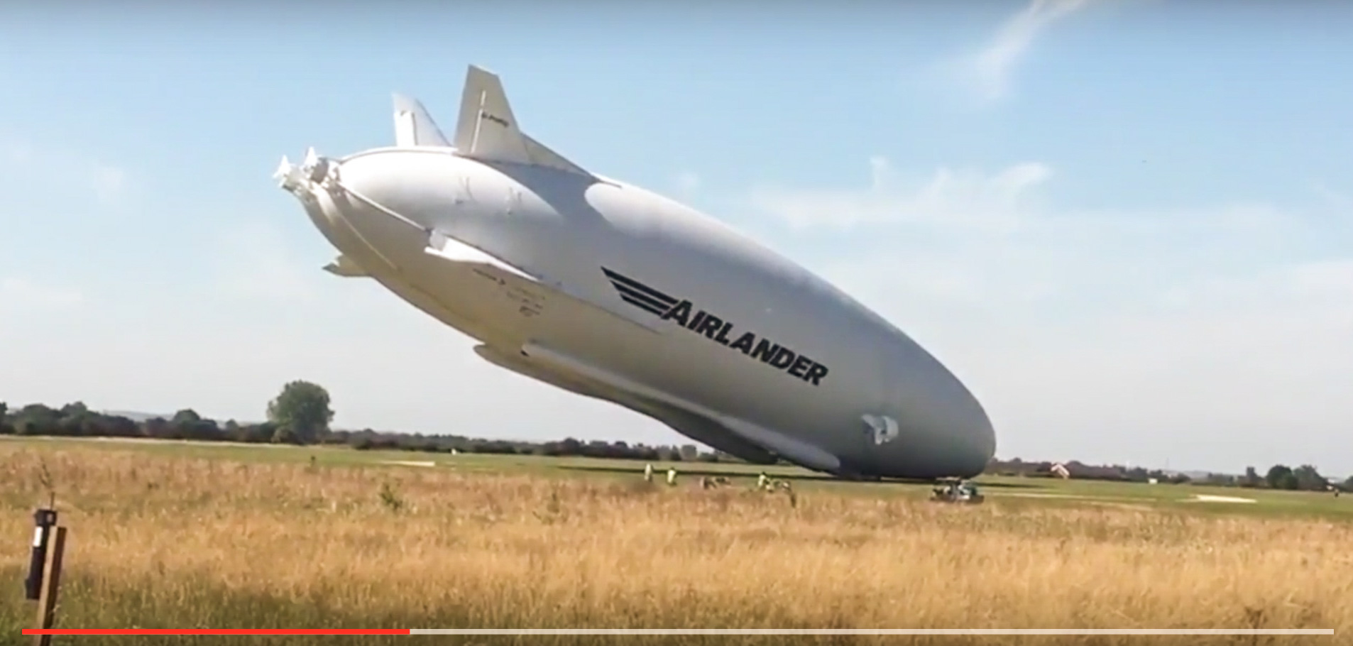 Airlander 10 lands on cockpit on second test flight. Screen shot by author from SciNews video