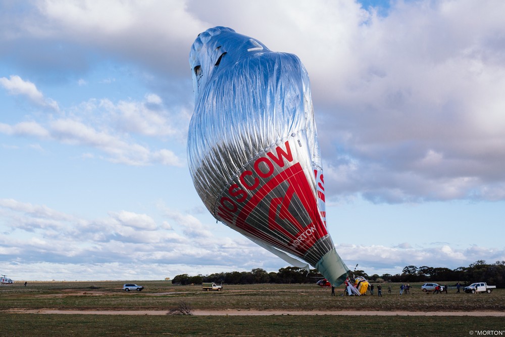Fedor Konyukhov lands on 23rd July 2016 in Western Australia. Credit:http://flyfedor.ru/en/